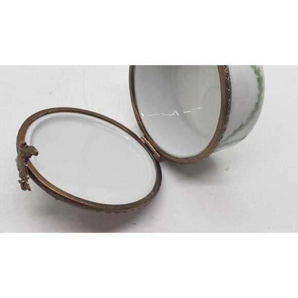 Vintage Limoges Porcelain Trinket Jewelry Box Snowman Holly Christmas Hand Paint - Picture 14 of 14